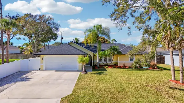 2374 SW Chateau Terrace, Port St Lucie, FL 34953