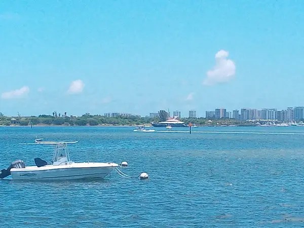 5600 N Flagler Drive #Ph107, West Palm Beach, FL 33407