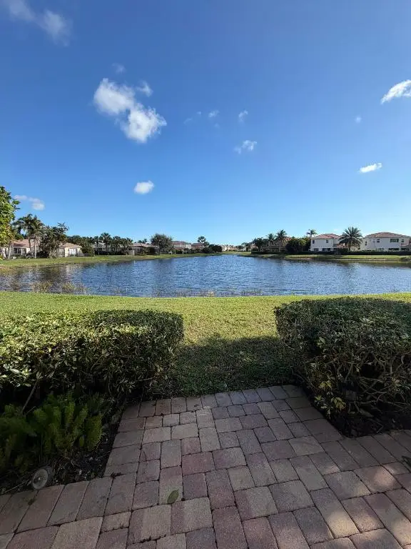 208 Via Condado Way, Palm Beach Gardens, FL 33418