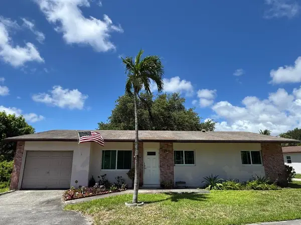 2615 SW Natura Avenue, Deerfield Beach, FL 33441