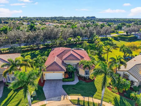 9566 Lantern Bay Circle, West Palm Beach, FL 33411