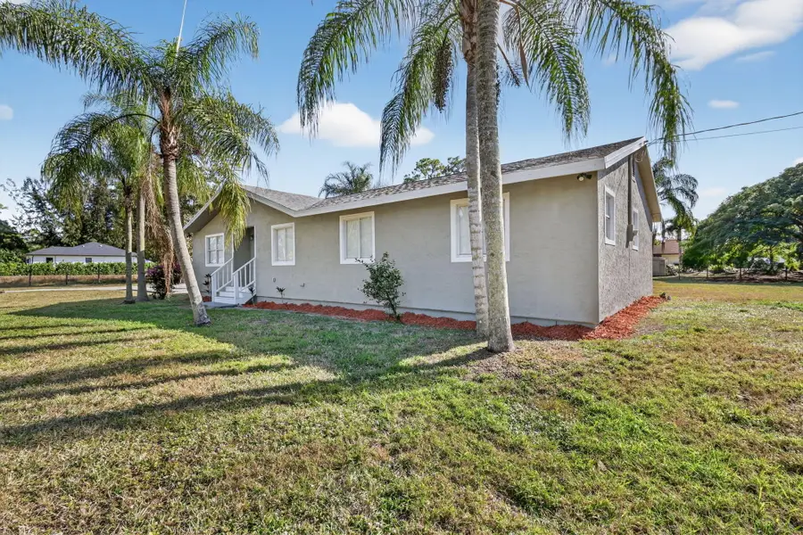 17296 W Sycamore Drive W, Loxahatchee, FL 33470 - #2