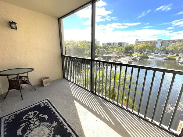 3 Royal Palm Way #2050, Boca Raton, FL 33432