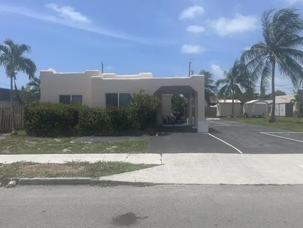 505 24th Avenue N, Lake Worth, FL 33460