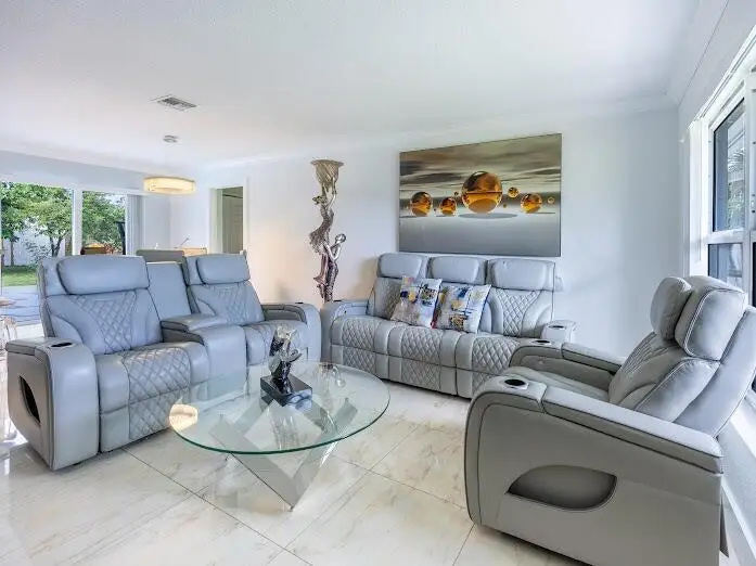 253 Davis Road, Palm Springs, FL 33461 - Image #3