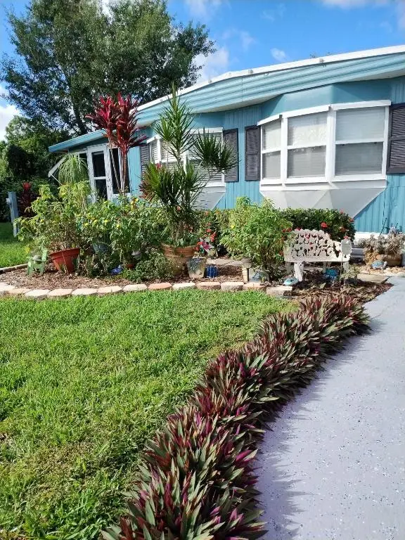 8 Santa Fe Lane, Port St Lucie, FL 34952