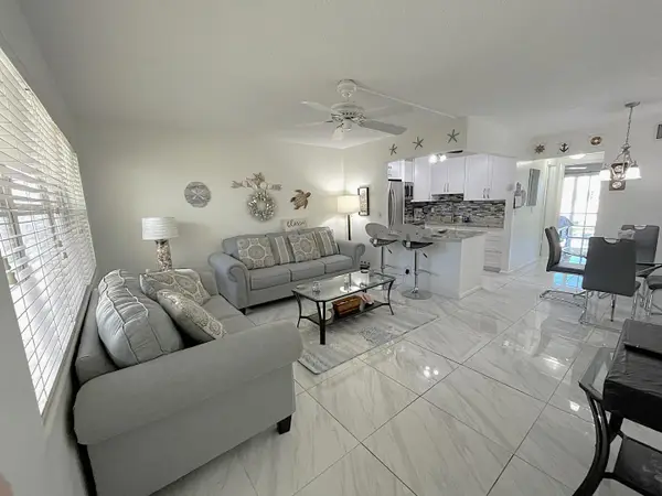 210 Horizons Street E #207, Boynton Beach, FL 33435