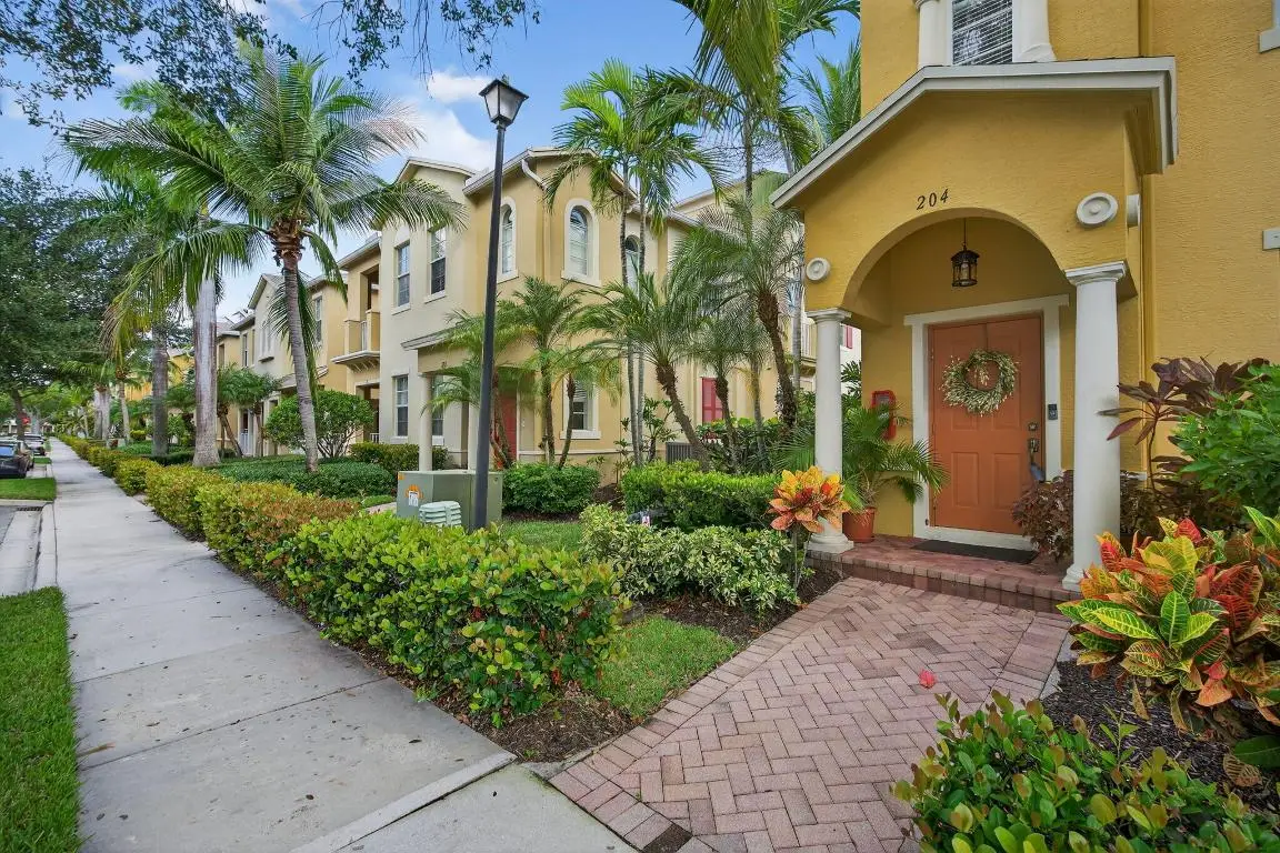 115 Seagrape Drive #204, Jupiter, FL 33458 - Image #1