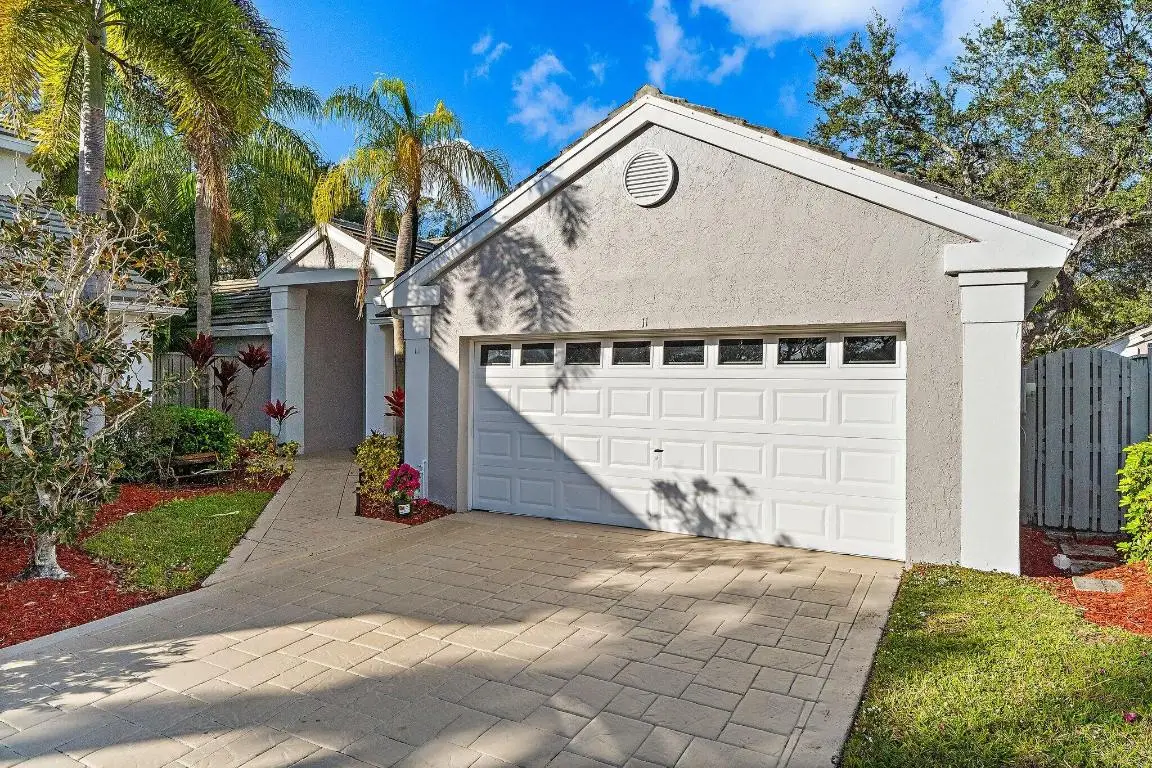 11 Admirals Court, Palm Beach Gardens, FL 33418 - Image #1