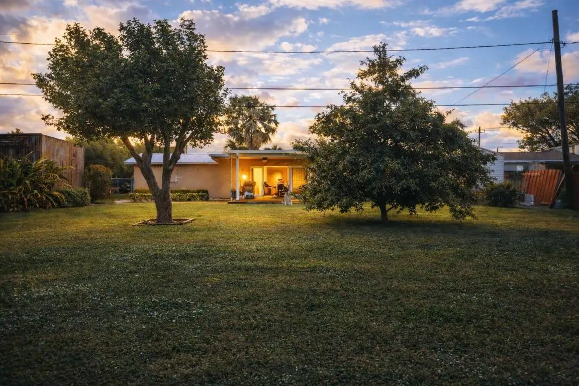 3526 Elizabeth Road, Lake Worth Beach, FL 33461 - Image #1