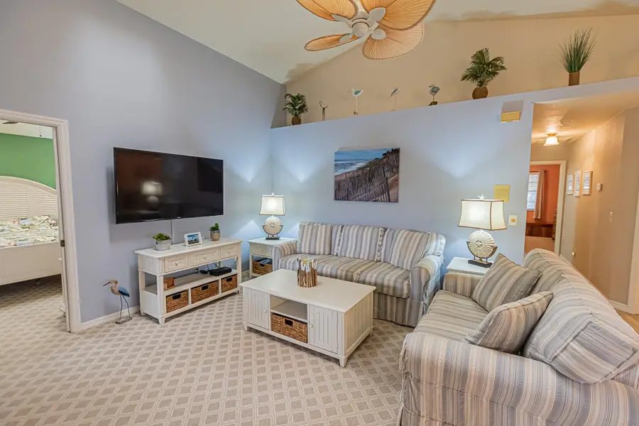 413 SW Jefferson Circle, Port Saint Lucie, FL 34986 - #2