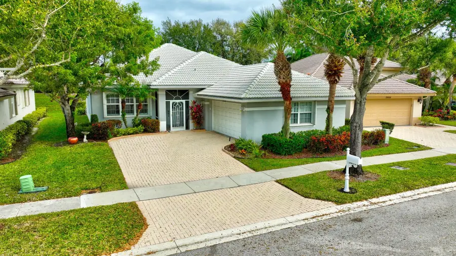 2454 Sailfish Cove Drive, Royal Palm Beach, FL 33411 - #2