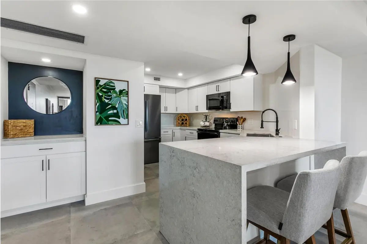 2425 Presidential Way #1101, West Palm Beach, FL 33401 - #1