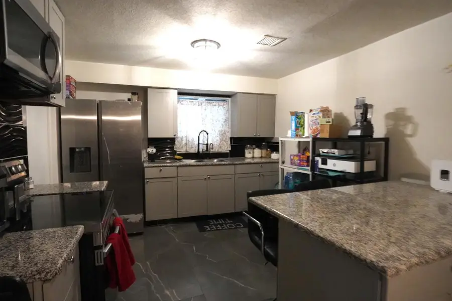 625 NE 130th Street, North Miami, FL 33161 - Image #3