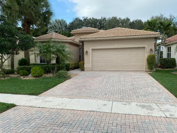 6959 Imperial Beach Circle, Delray Beach, FL 33446