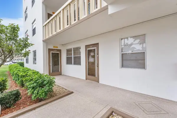 1071 Guildford D, Boca Raton, FL 33434