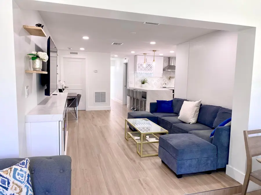 118 SW 9th Avenue #- Income $4,375, Delray Beach, FL 33444 - #3