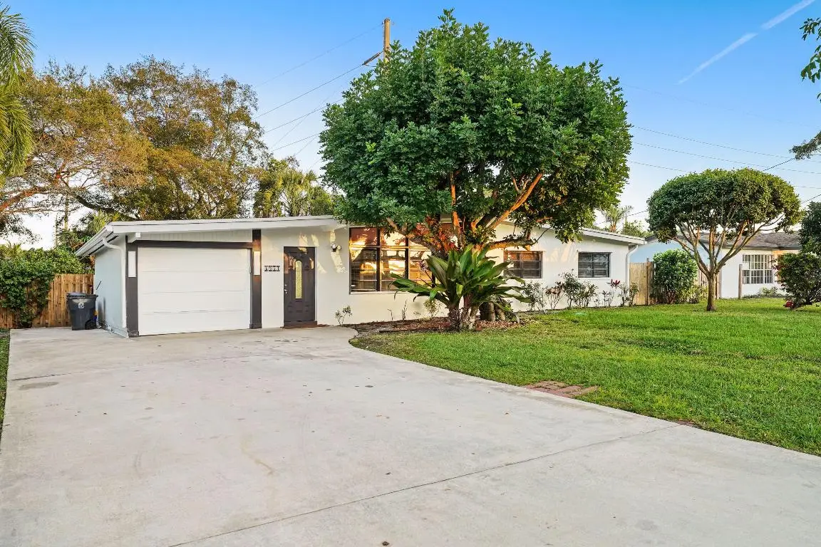 6934 Tradewind Way, Lake Worth, FL 33462 - Image #1