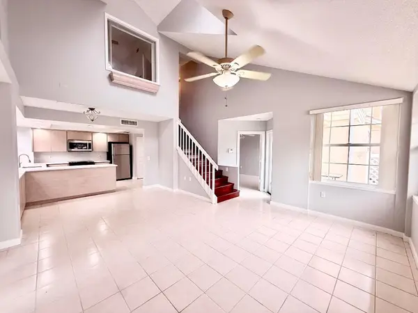 8111 Northboro Court #11b, Lake Clarke Shores, FL 33406