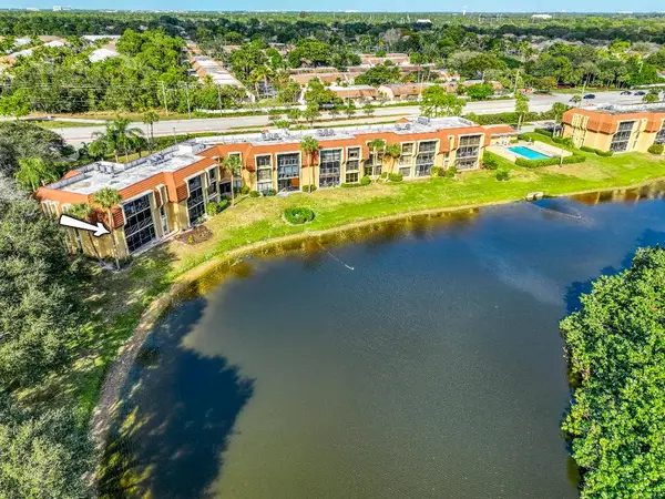 5250 Woodland Lakes Drive #226, Palm Beach Gardens, FL 33418