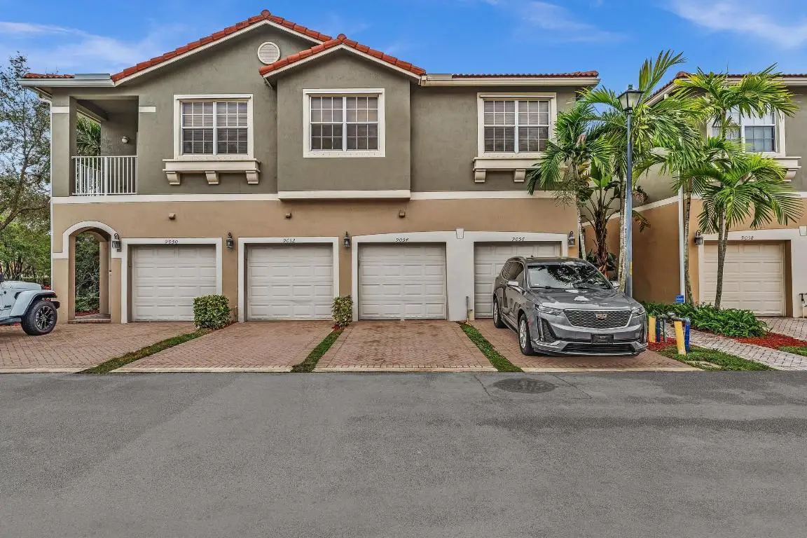 9054 Plymouth Place, Tamarac, FL 33321 - Image #1