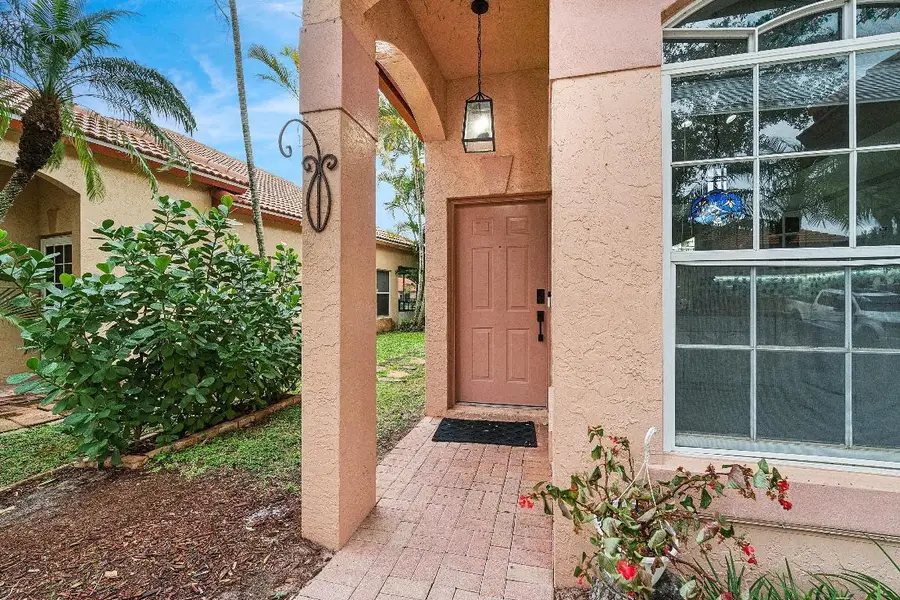 1007 Via Jardin, Palm Beach Gardens, FL 33418 - Image #2