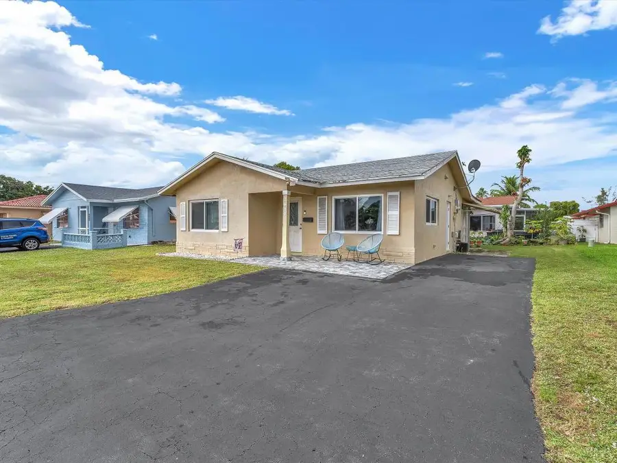 7615 NW 68th Avenue, Tamarac, FL 33321 - Image #3