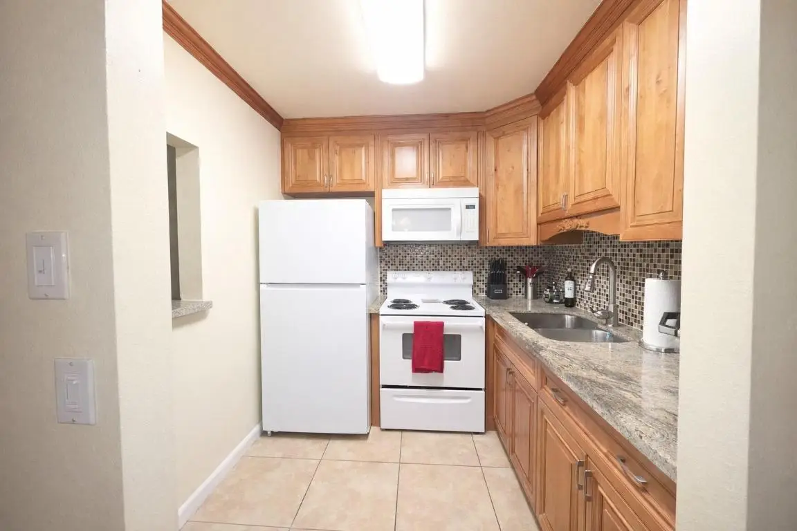 204 Kent L #L, West Palm Beach, FL 33417 - Image #1