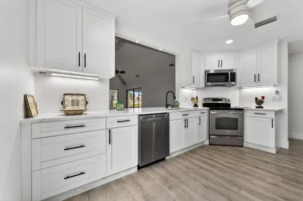 6893 SE Bunker Hill Drive, Hobe Sound, FL 33455