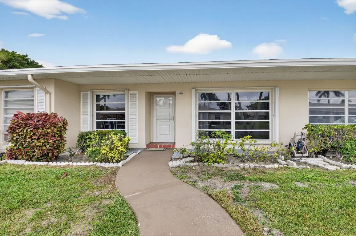 8633 Chevy Chase Drive, Boca Raton, FL 33433 - Image #1