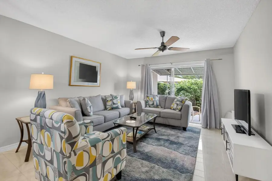 8633 Chevy Chase Drive, Boca Raton, FL 33433 - Image #3