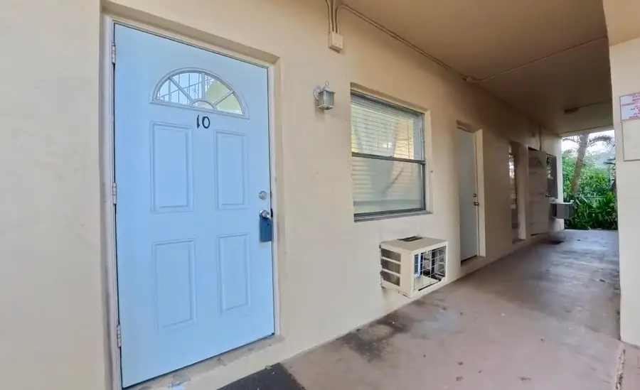 2621 Grant Street #10a, Hollywood, FL 33020 - Image #2