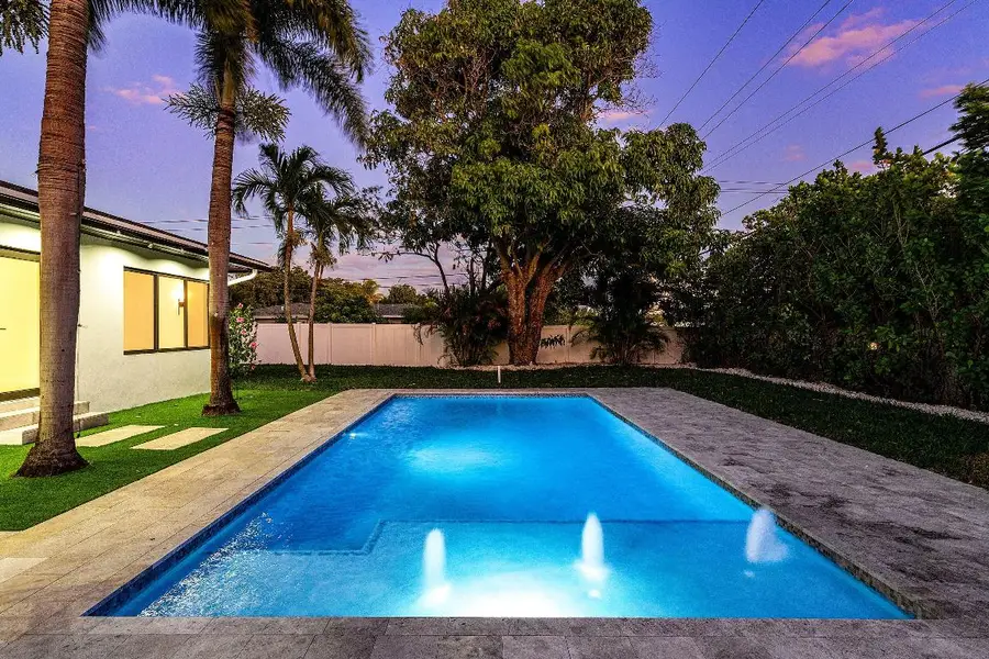 1004 Avon Road, West Palm Beach, FL 33401 - Image #2