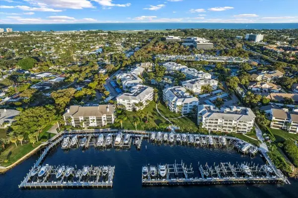 144 Bay Colony Drive N #Penthouse, North Palm Beach, FL 33408