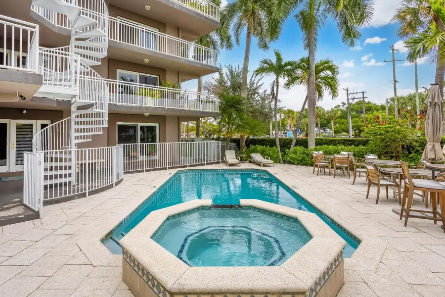 129 S Golfview Road #2, Lake Worth Beach, FL 33460 - Image #2