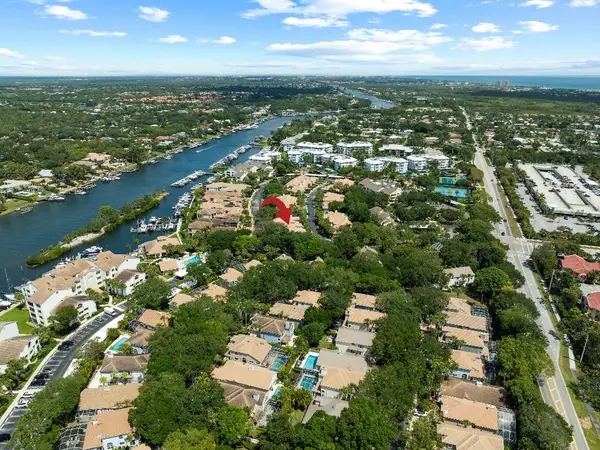 463 Coral Cove Drive, Juno Beach, FL 33408