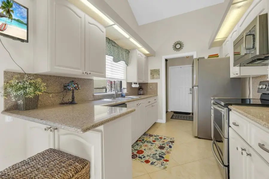 2855 Eagle Lane, West Palm Beach, FL 33409 - Image #2