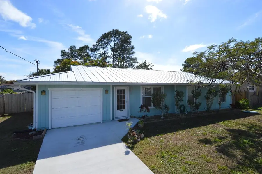 392 SE Walters Terrace, Port Saint Lucie, FL 34983 - #2