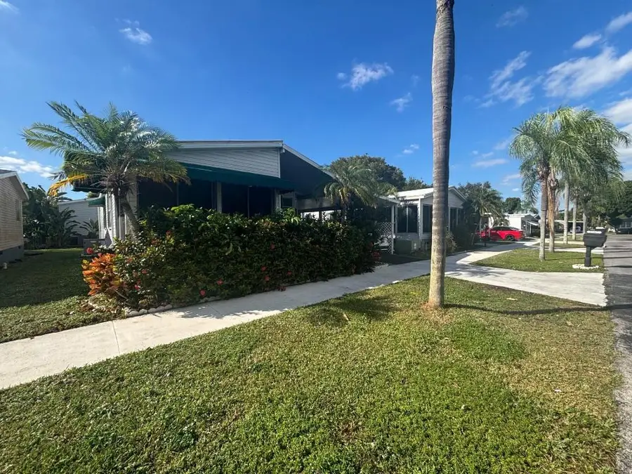 6567 Nw 34th Avenue Lot #i-18, Coconut Creek, FL 33073 - Image #2