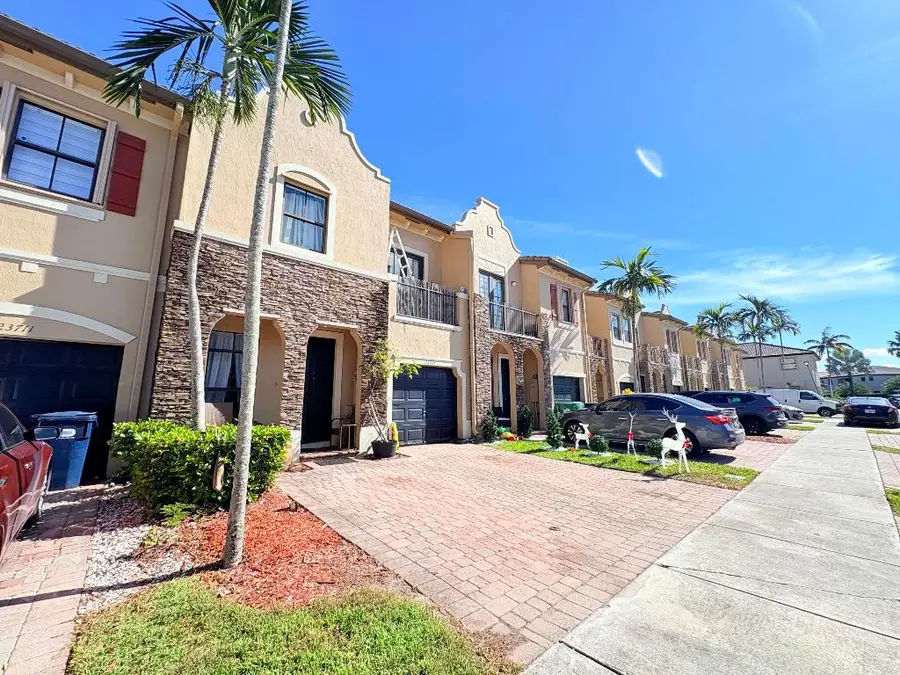 23715 SW 114th Place, Homestead, FL 33032 - Image #2