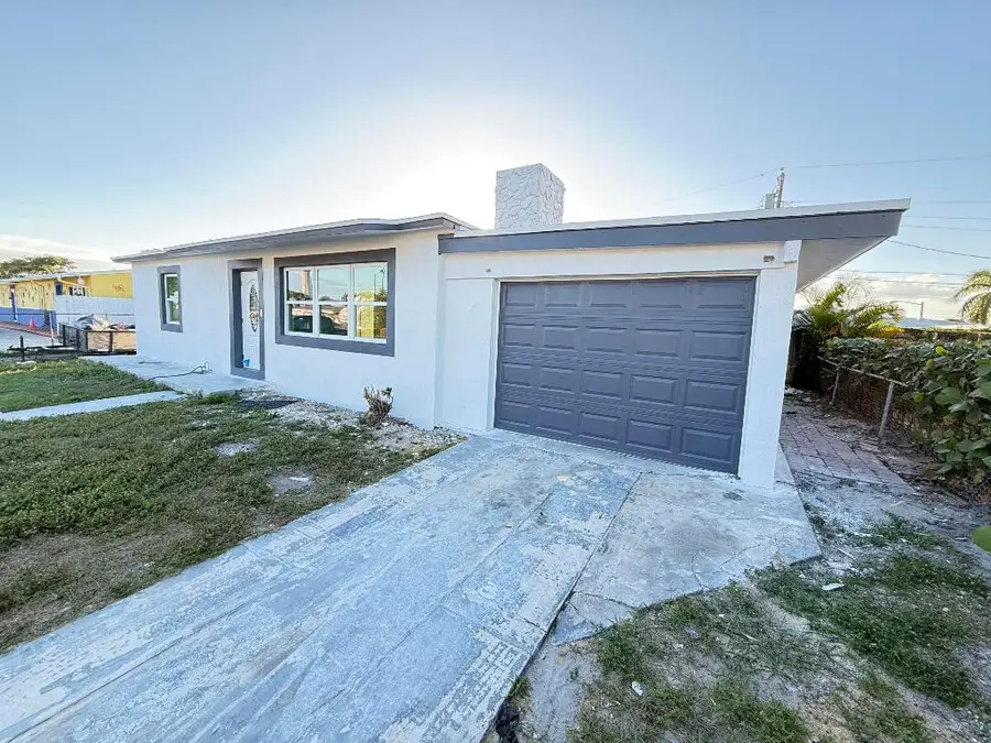 2353 S Beech Rd Road, West Palm Beach, FL 33409 - Image #2