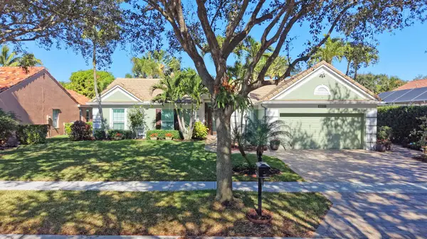 10299 Hunt Club Lane, Palm Beach Gardens, FL 33418