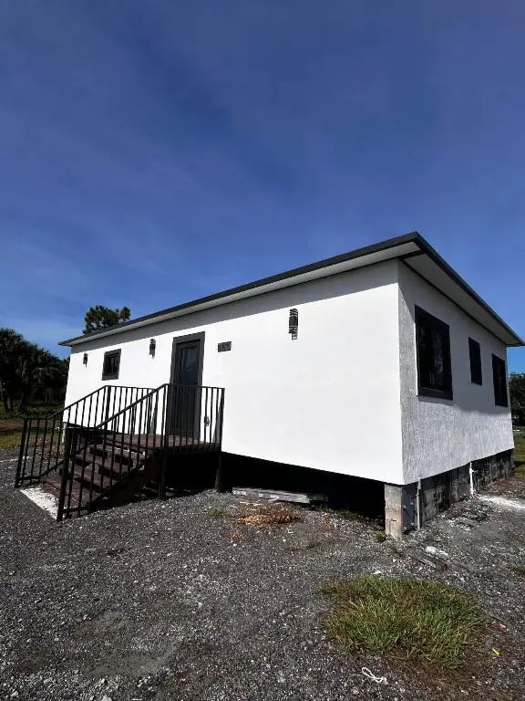 360 S Romero Street, Clewiston, FL 33440 - #1