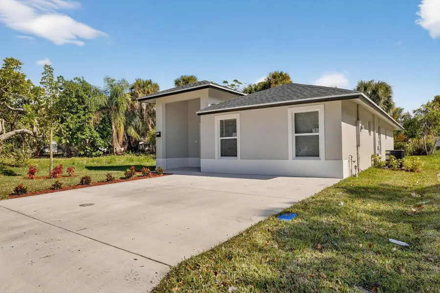 706 Dundas Court, Fort Pierce, FL 34950 - #2