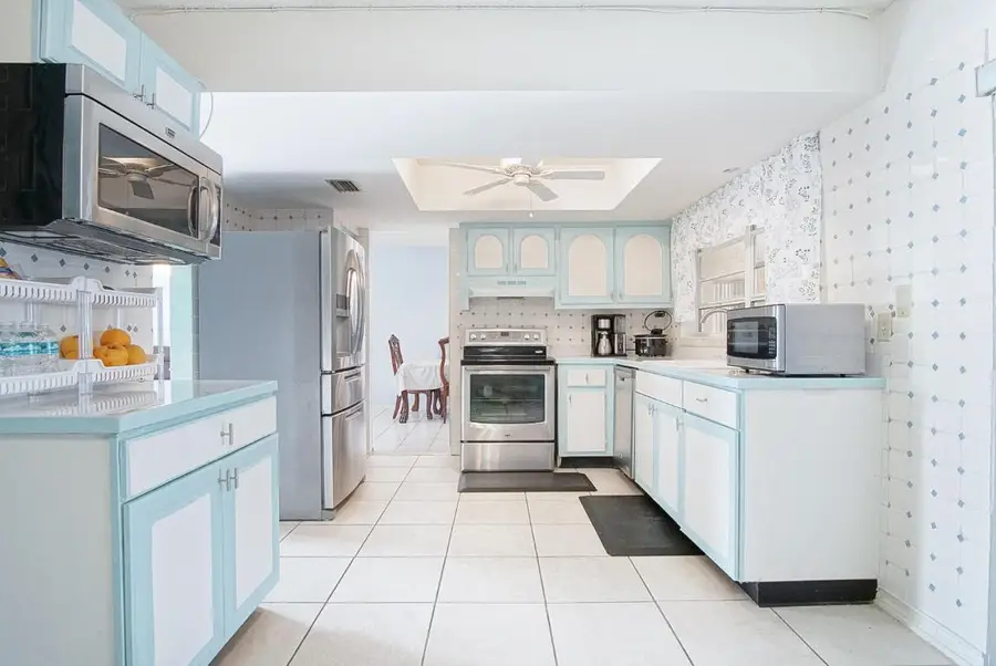 205 NE Ardsley Drive, Port Saint Lucie, FL 34983 - #2