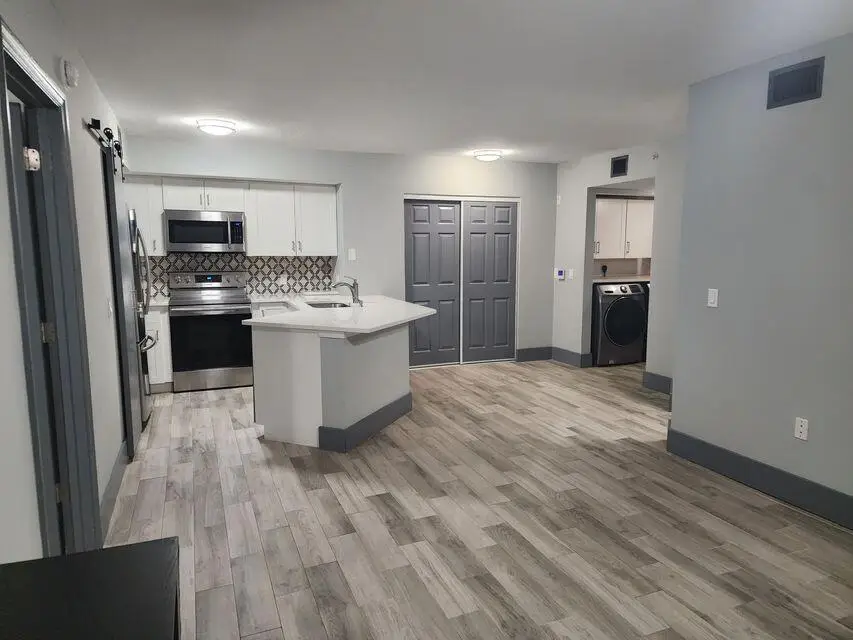 4211 San Marino Boulevard #105, West Palm Beach, FL 33409 - Image #2