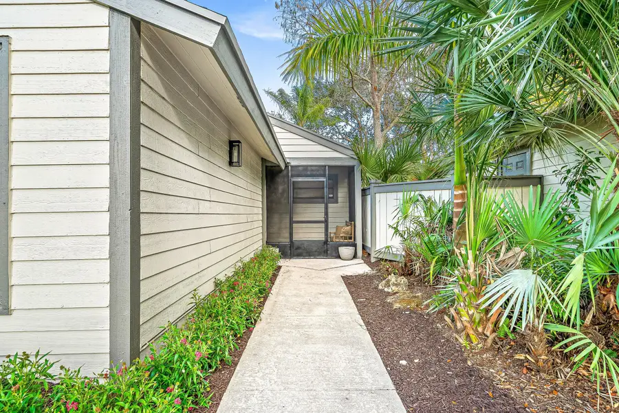 2566 Bedford Mews Drive, Wellington, FL 33414 - #3