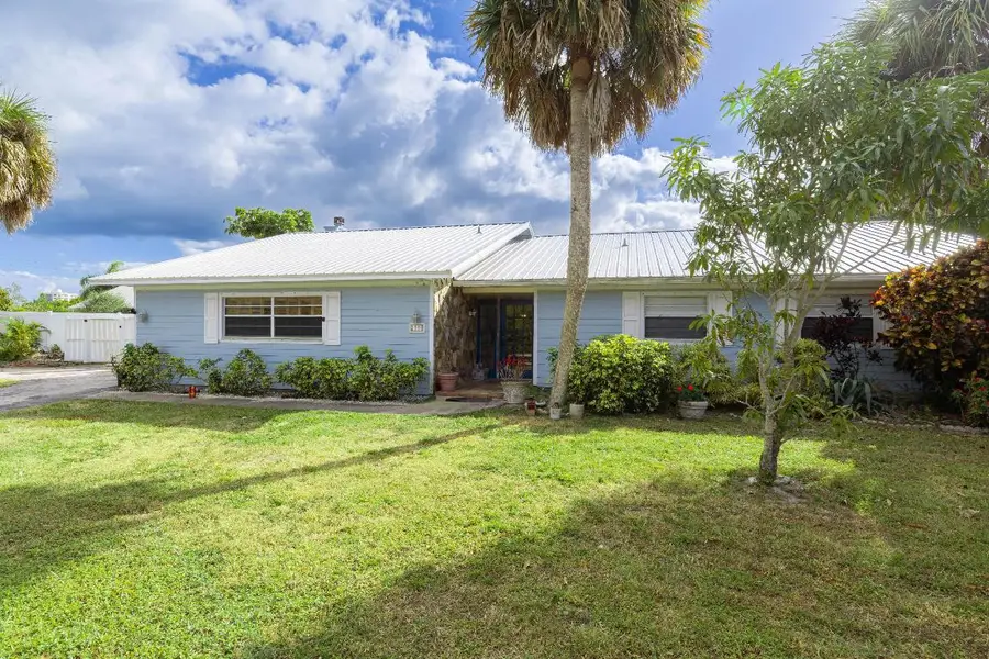 11 Majestic Way, Hutchinson Island, FL 34949 - #2
