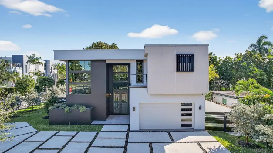 750 NE 16th Avenue, Fort Lauderdale, FL 33304 - #2