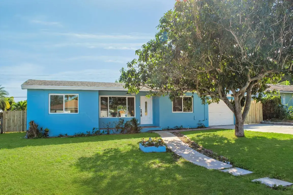 2017 Collier Avenue, Lake Worth, FL 33461 - #1